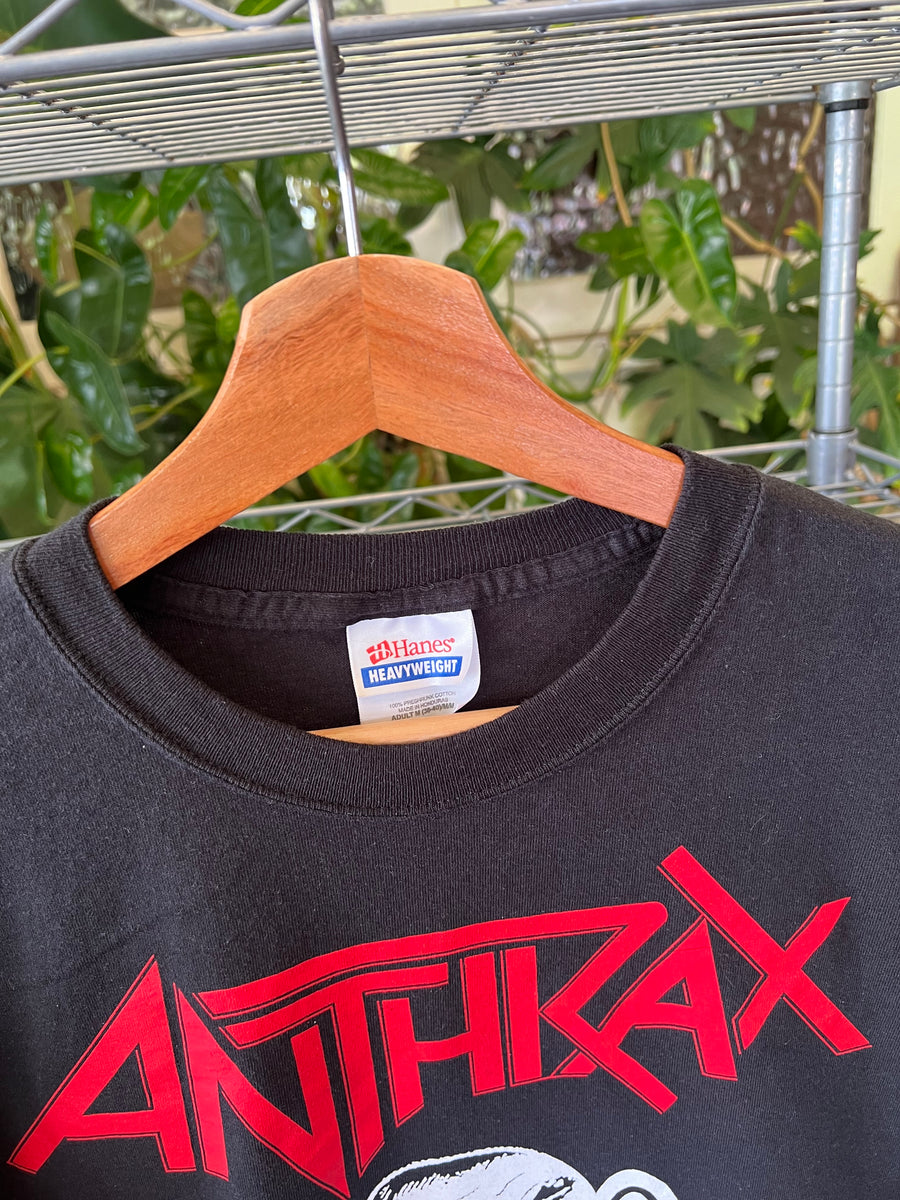 ミュージシャン Vintage Anthrax l Thrashing Mad Vintage Anthrax 'Metal Thrashing Mad' Band T-shirt – Cool