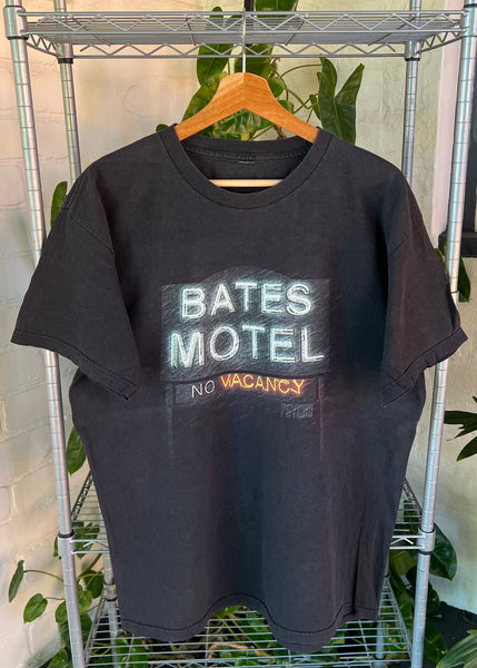 Vintage Y2K Bates Motel Psycho Horror T-shirt