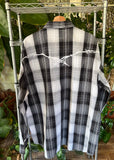 Vintage Wrangler Barb Wire Plaid Cowboy Button U Shirt
