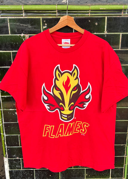 Vintage Calgary Flames NHL T-shirt