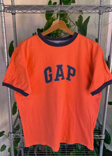 Vintage Y2K GAP T-shirt