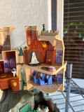 Vintage 2001 Polly Pocket x Harry Potter Hogwarts Toy Playset