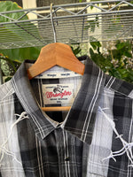 Vintage Wrangler Barb Wire Plaid Cowboy Button U Shirt