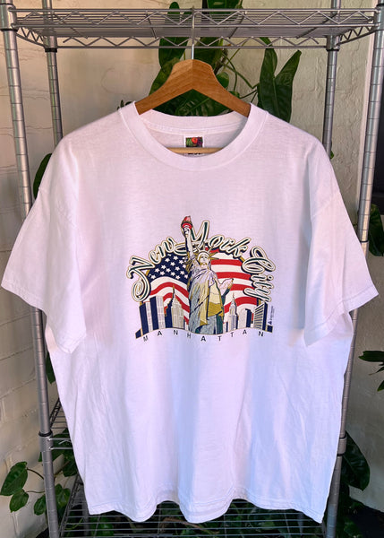 Vintage 90s New York City Manhattan T-shirt