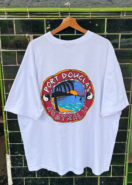 Vintage 1996 Bonkers Surf Port Douglas T-shirt