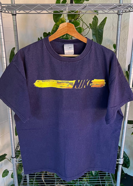 Vintage Y2K Nike T-shirt